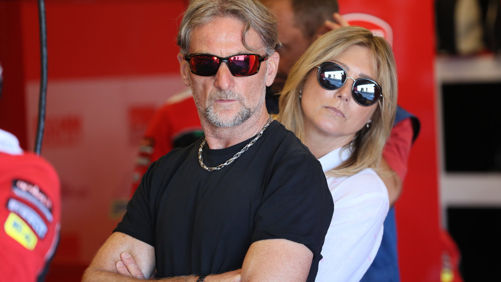 Carl Fogarty, 2019 US WorldSBK, Aruba.it Racing Ducati pit box. Credit: Gold and Goose.